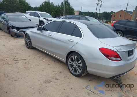 2016 Mercedes-Benz C 300 from USA, damaged, VIN 55SWF4JB8GU098155